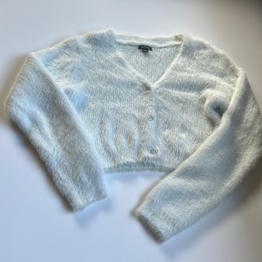 Wild Fable cropped sweater small